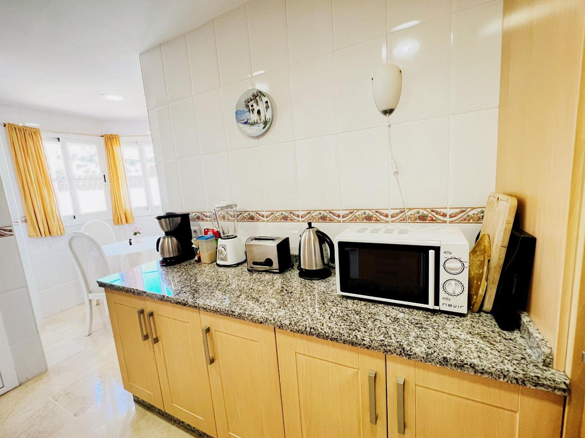 Beautiful Apartment With Pools, Playground And Paddle Tennis - Family Friendly And Near Vithas Hospital - Free Parking In Garage ベナルマデナ エクステリア 写真