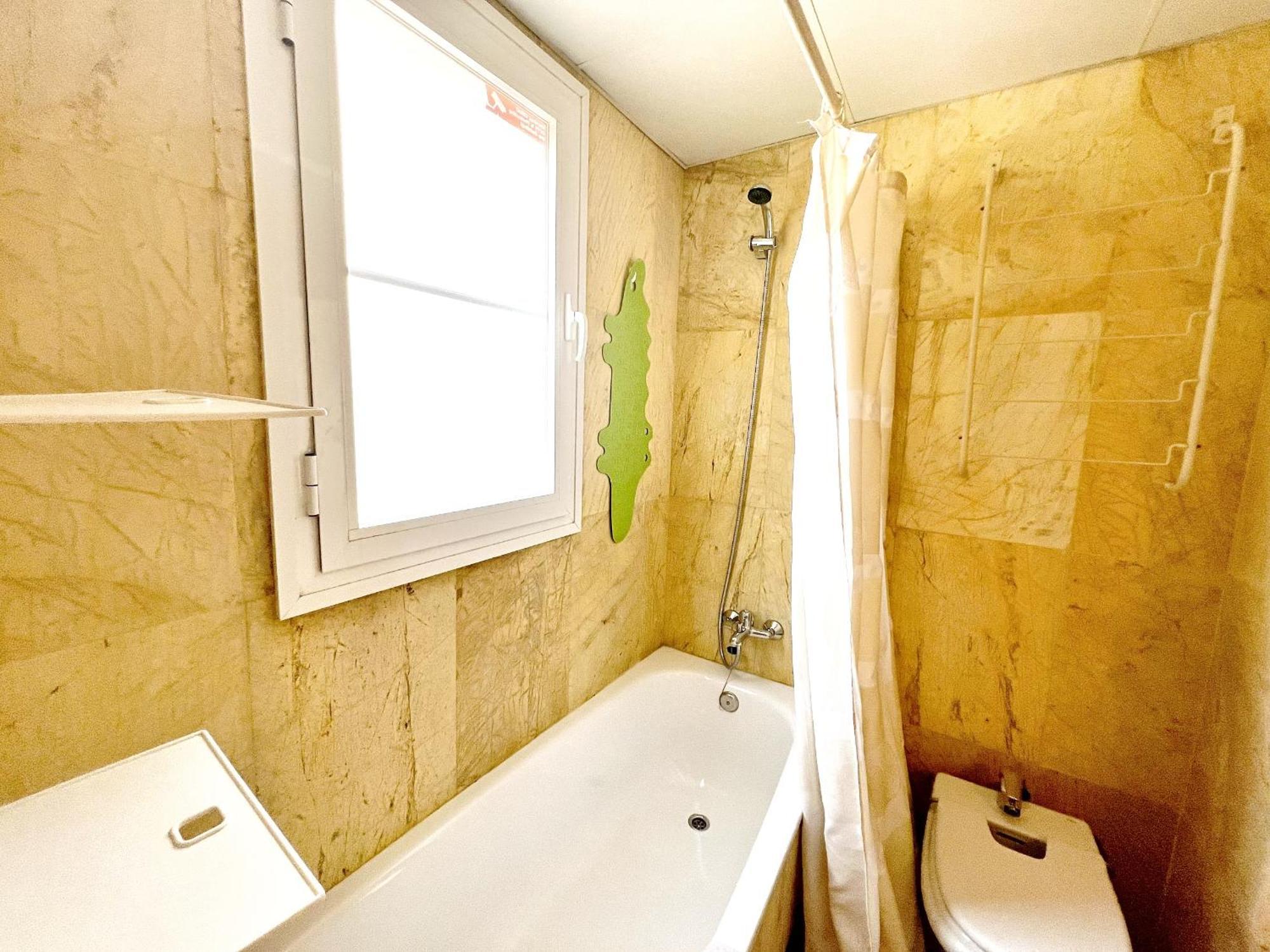Beautiful Apartment With Pools, Playground And Paddle Tennis - Family Friendly And Near Vithas Hospital - Free Parking In Garage ベナルマデナ エクステリア 写真