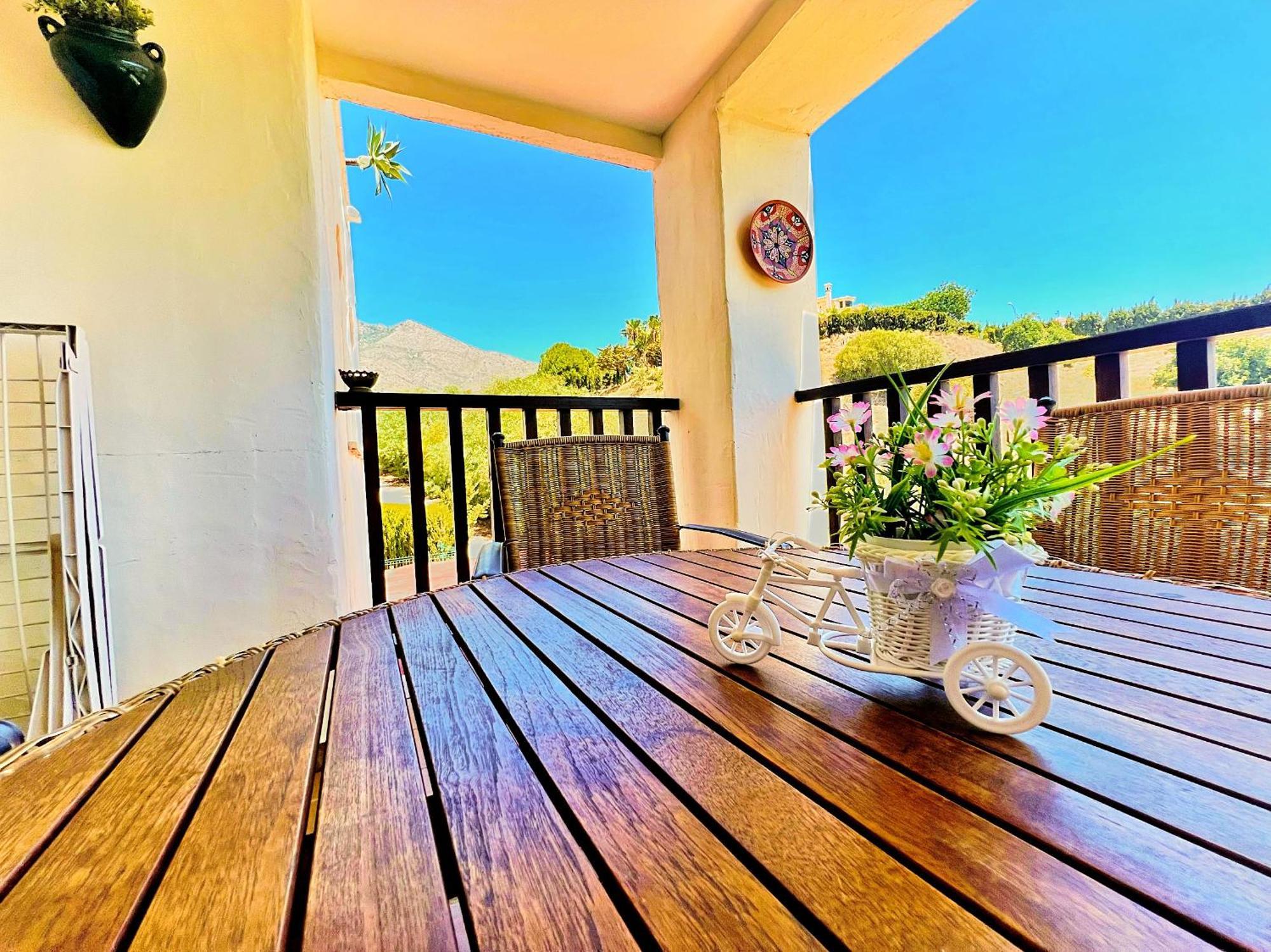 Beautiful Apartment With Pools, Playground And Paddle Tennis - Family Friendly And Near Vithas Hospital - Free Parking In Garage ベナルマデナ エクステリア 写真