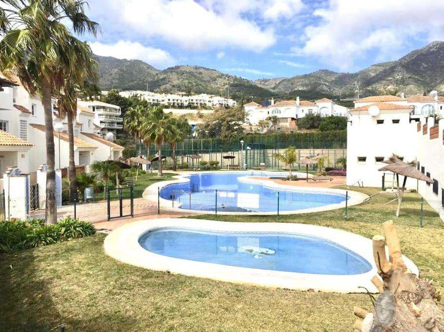 Beautiful Apartment With Pools, Playground And Paddle Tennis - Family Friendly And Near Vithas Hospital - Free Parking In Garage ベナルマデナ エクステリア 写真
